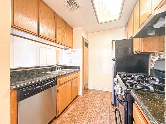5th image of 4129 W Hood Ave APT F