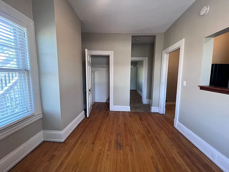 01755 - Lafayette 43 — Photo 15