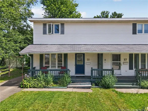35 Monaghan Dr, Moncton, NB E1A 6H8