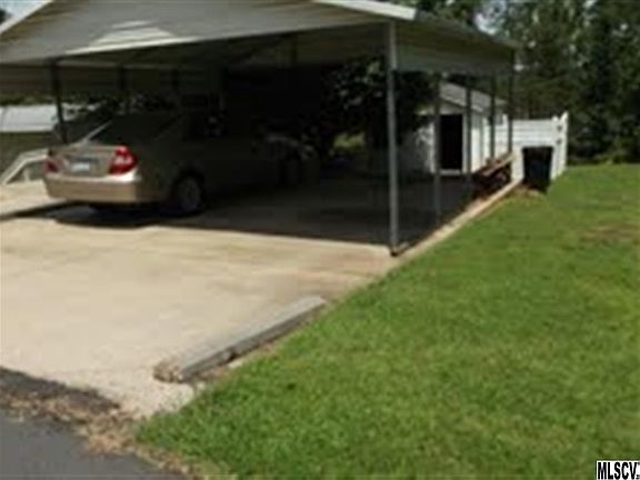 5th image of 4656 Hilltop St