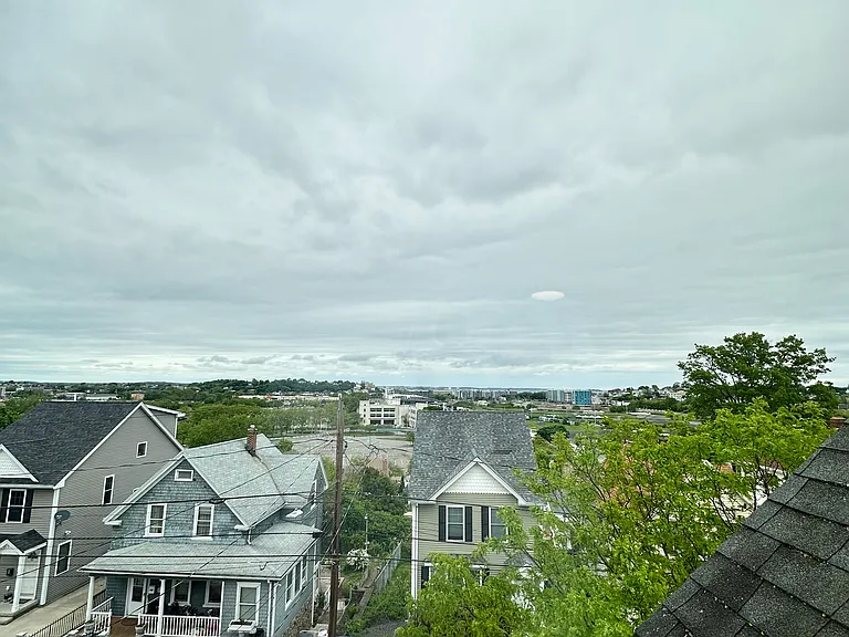 76 Faywood Ave #2UP — Photo 8