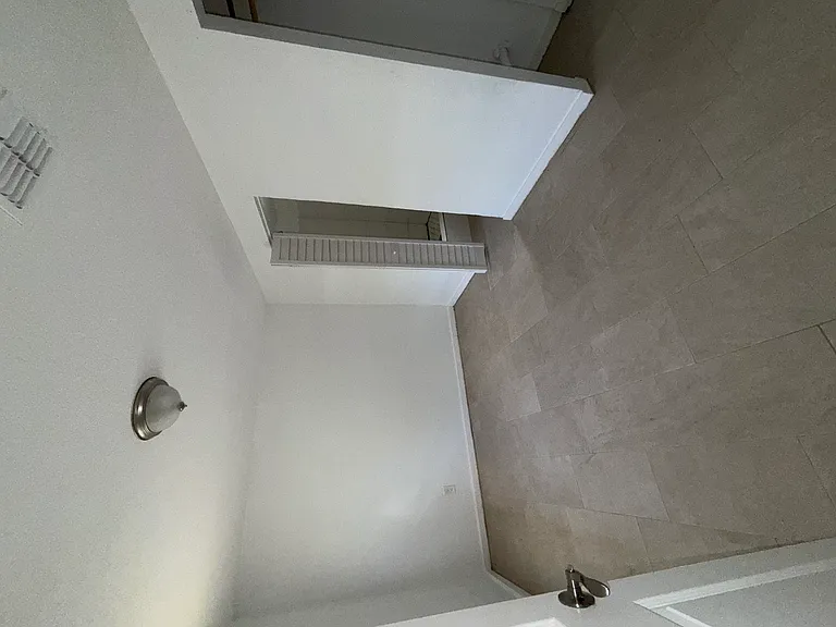 2155 Belvedere St — Photo 5