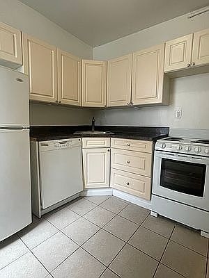 1st image of 416 W 56th St APT 18