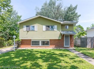 29456 Edward Dr, Inkster, MI 48141