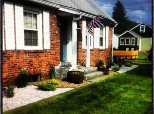 25 Laconia St, Ludlow, MA 01056