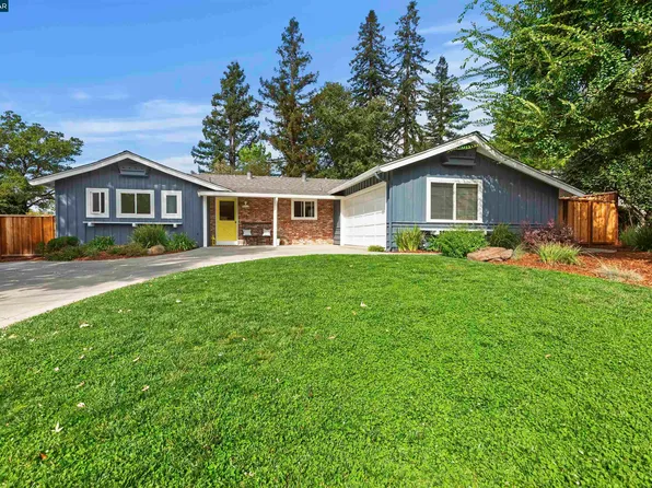 23 Ross Dr, Moraga, CA 94556