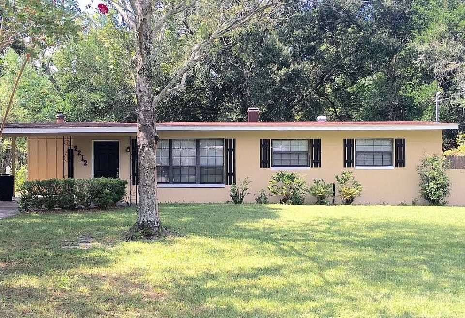 1st image of 2212 Bourget Dr