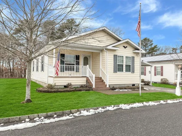 1661-544 Old Country Road, Riverhead, NY 11901