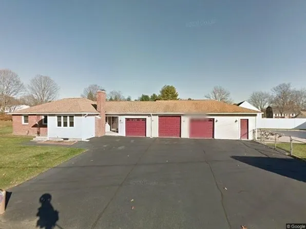 206 Colemore St, Feeding Hills, MA 01030