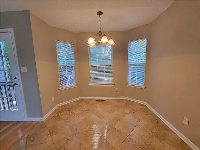 1325 Heatherton Rd — Photo 31