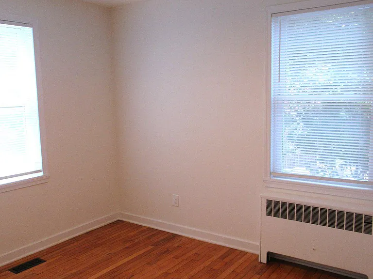 2306 S Columbus St — Photo 13