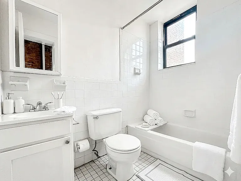 325 E 89th St #5-E — Photo 5