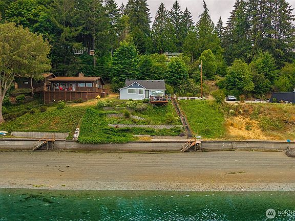 2nd image of 4815 Sunrise Beach Road NW