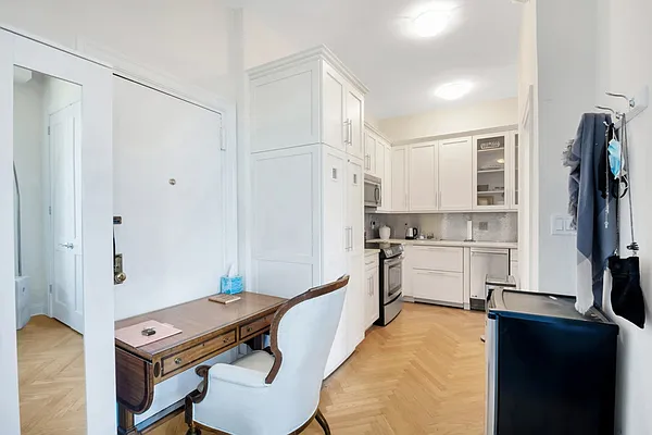 Rented by Compass | media 20