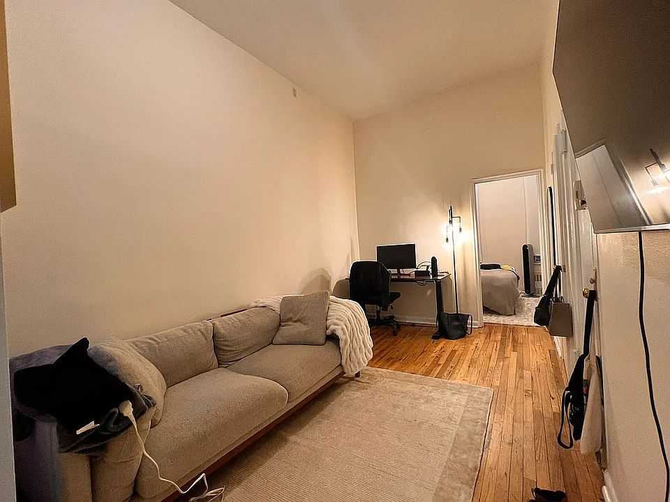 1st image of 252 W 91st St APT 1