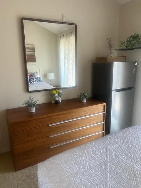 2 bed, 1100 sqft, $1,400 — Photo 2