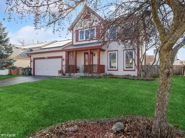 1239 E Komar Ln, Round Lake Beach, IL 60073