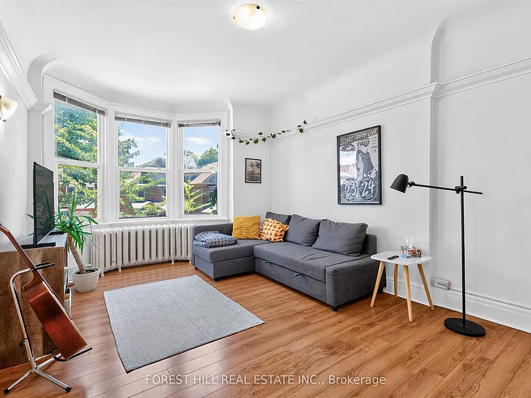 326 Palmerston Blvd #2 — Photo 4