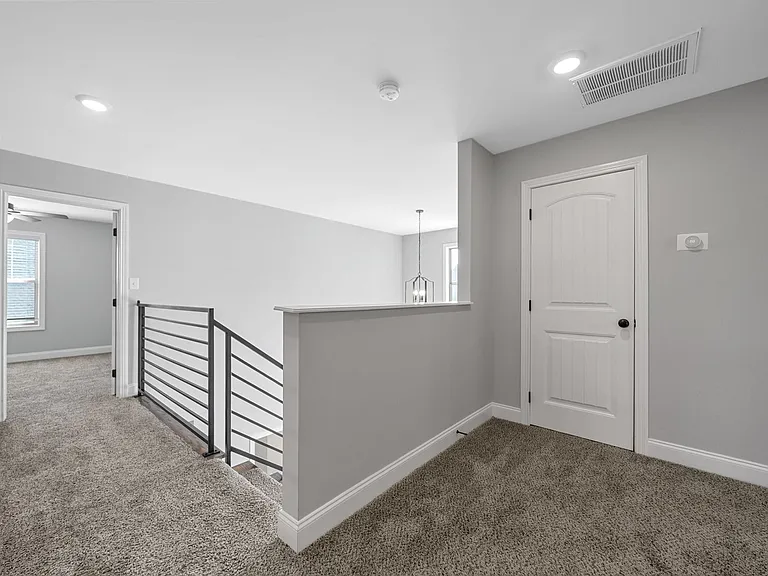 573 Bowden Dr — Photo 27