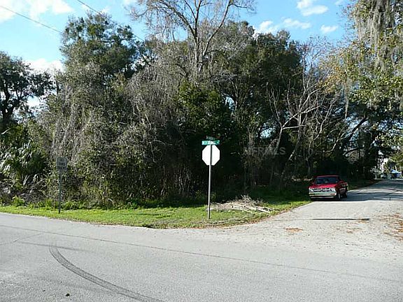 5th image of E Graves Ave