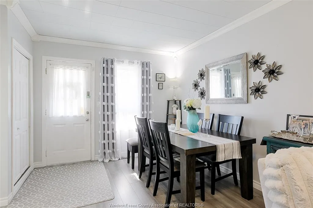 2 bed, $1,675 — Photo 2