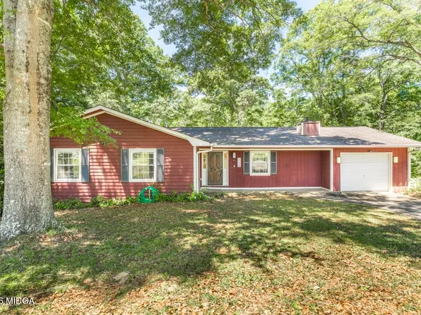 228 Lake Placid Dr, Bonaire, GA 31005