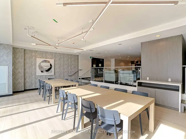 49 E Liberty St #706 — Photo 21