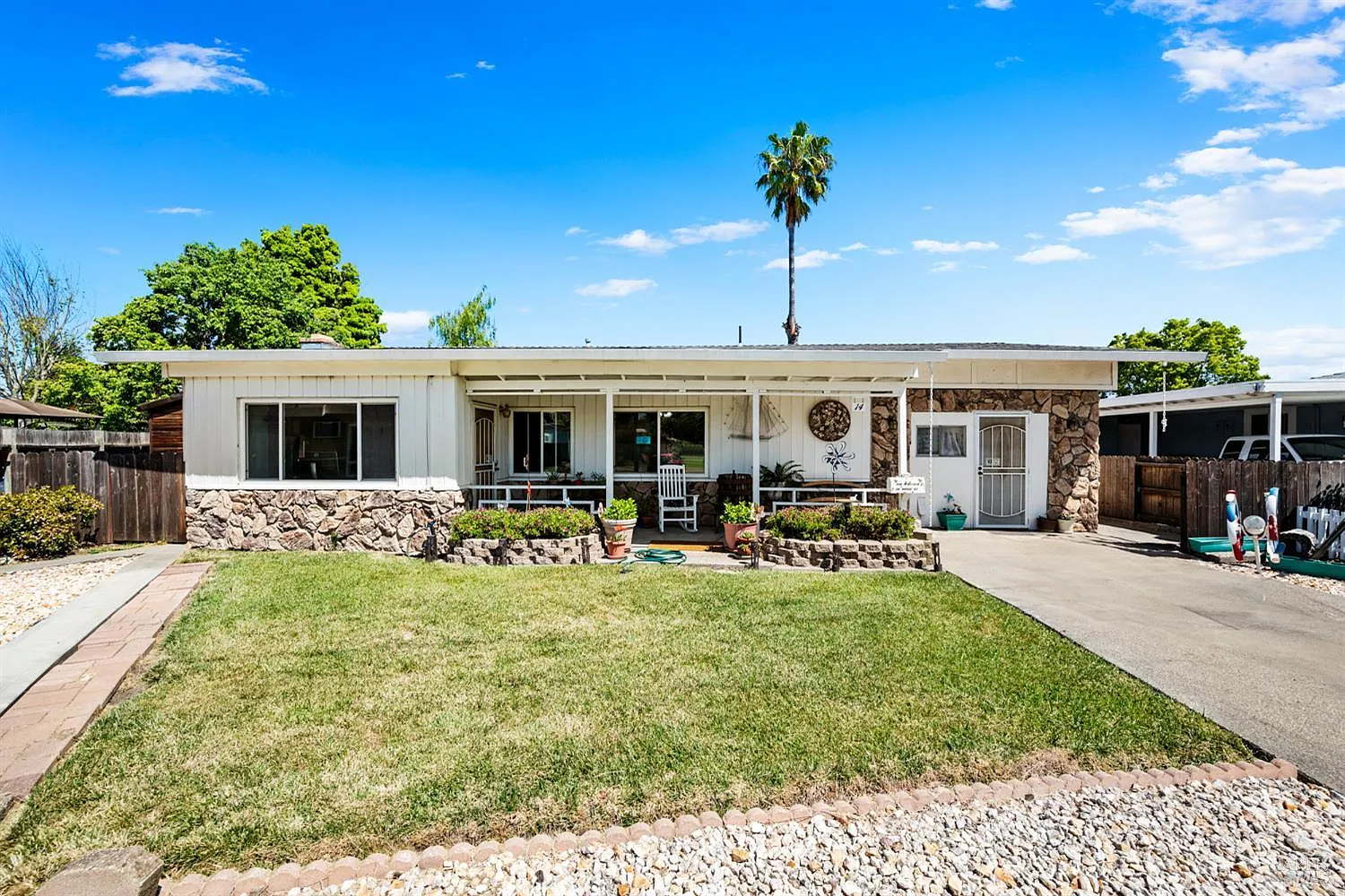 14 Margo Court - 3bd/2ba, 1,106 sqft - in Napa, CA