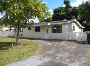 6020 NW 42nd Ave, North Lauderdale, FL 33319
