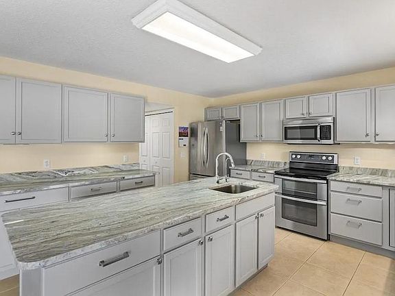 5th image of 5907 Orangewood Ln
