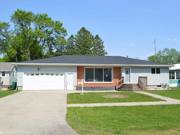 116 S 4th St, Klemme, IA 50449