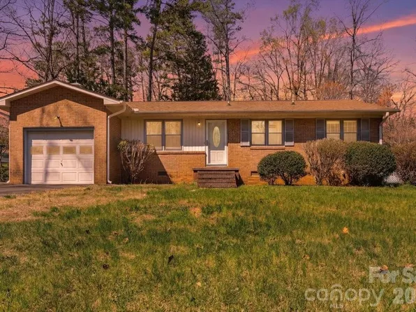 411 Brentwood Cir, Kannapolis, NC 28081