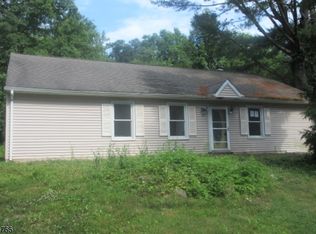 227 Gould Rd, Newfoundland, NJ 07435