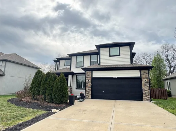 16154 S Canton St, Gardner, KS 66030