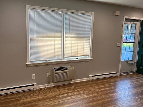 5th image of 122 E Coover St APT B