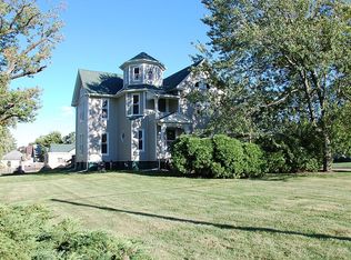 1027 S Main St, Princeton, IL 61356
