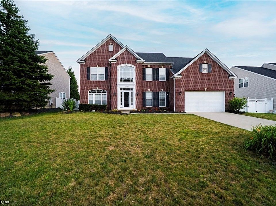 1st image of 38691 Amberwood Dr