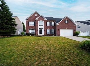 38691 Amberwood Dr, Avon, OH 44011