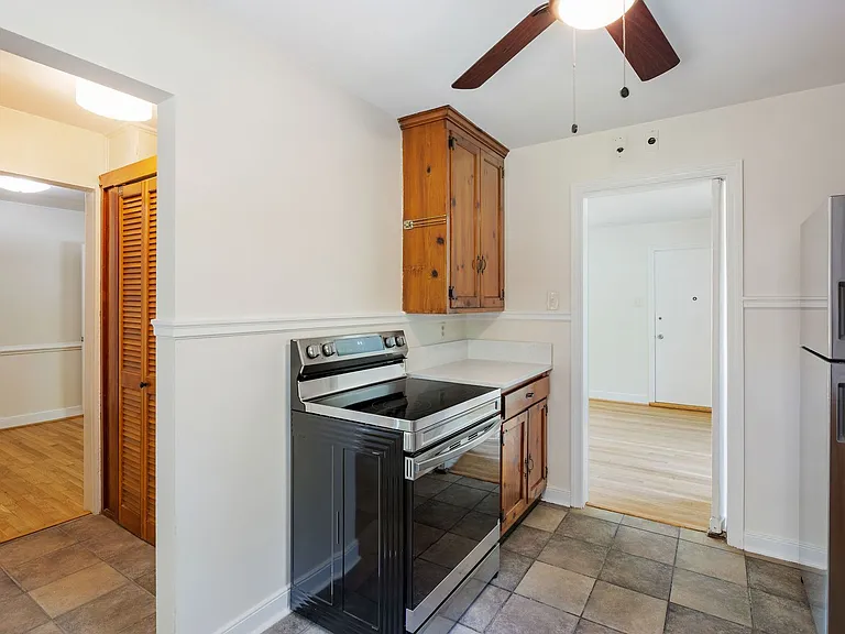6601 Park Ave — Photo 13