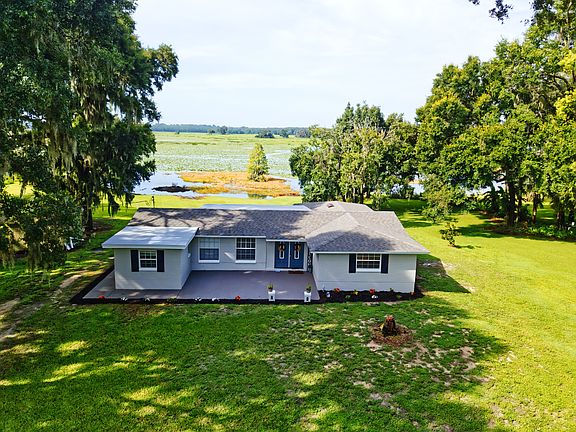 2nd image of 35818 Lakeshore Dr