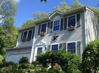 79 Mountain Rd, Mountain Top, PA 18707