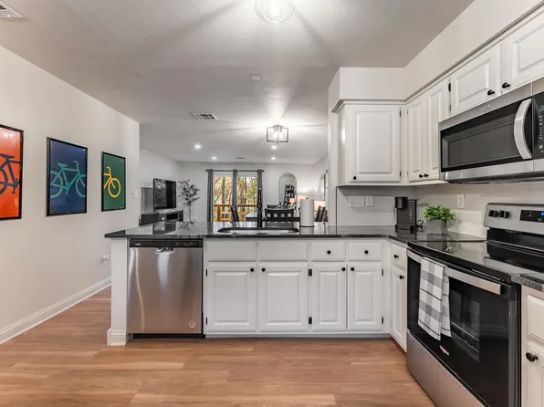 41 Walter Dr, Bella Vista, AR 72714