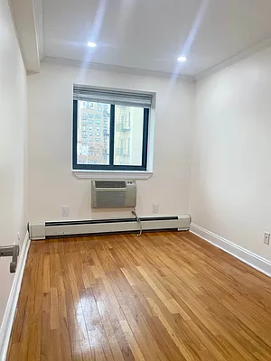 Rented by J L Royal Oak Realty Inc | media 11