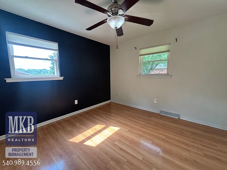 4706 Casper Dr NE — Photo 21