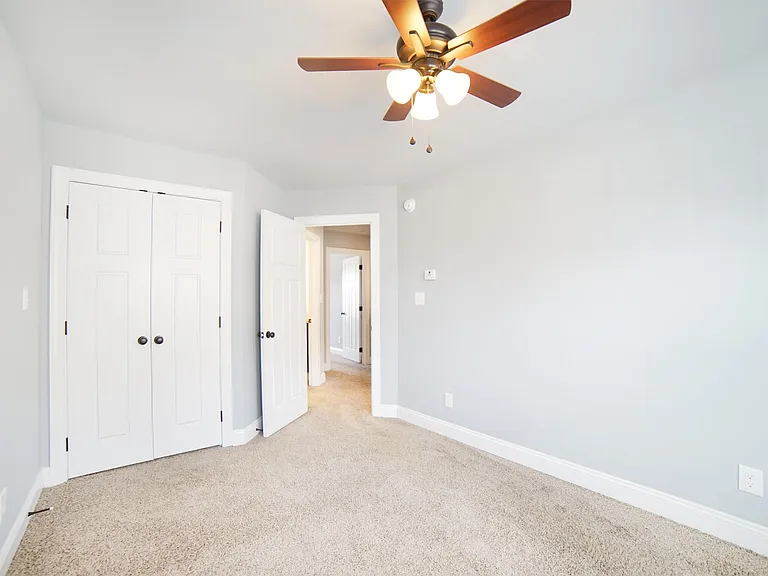 106 Capital St — Photo 12