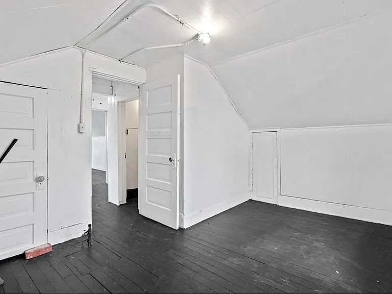 110 Garland Ave #A — Photo 6