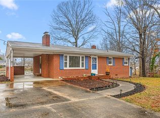 4020 Knollwood Dr, Archdale, NC 27263