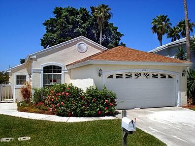 1st image of 1009 Fairfax Cir W