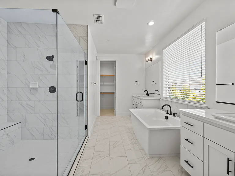 9560 Tenaya Peak Pl — Photo 21