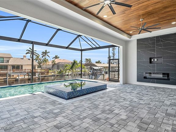 4th image of 5021 SW 10th Ave